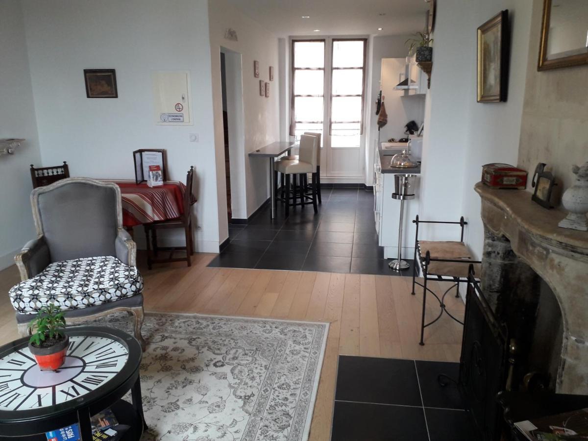 לה מאנש Petite Maison Romantique Au Calme, Coeur Historique Plantagenet, Vue Ville מראה חיצוני תמונה