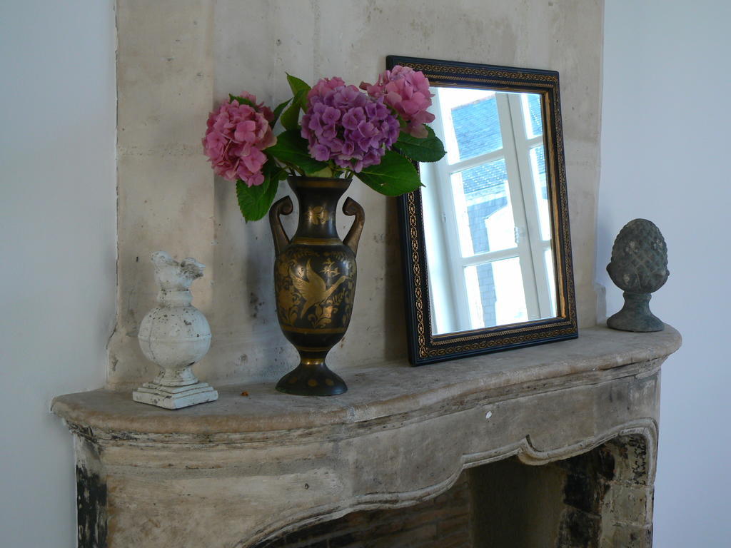 לה מאנש Petite Maison Romantique Au Calme, Coeur Historique Plantagenet, Vue Ville מראה חיצוני תמונה