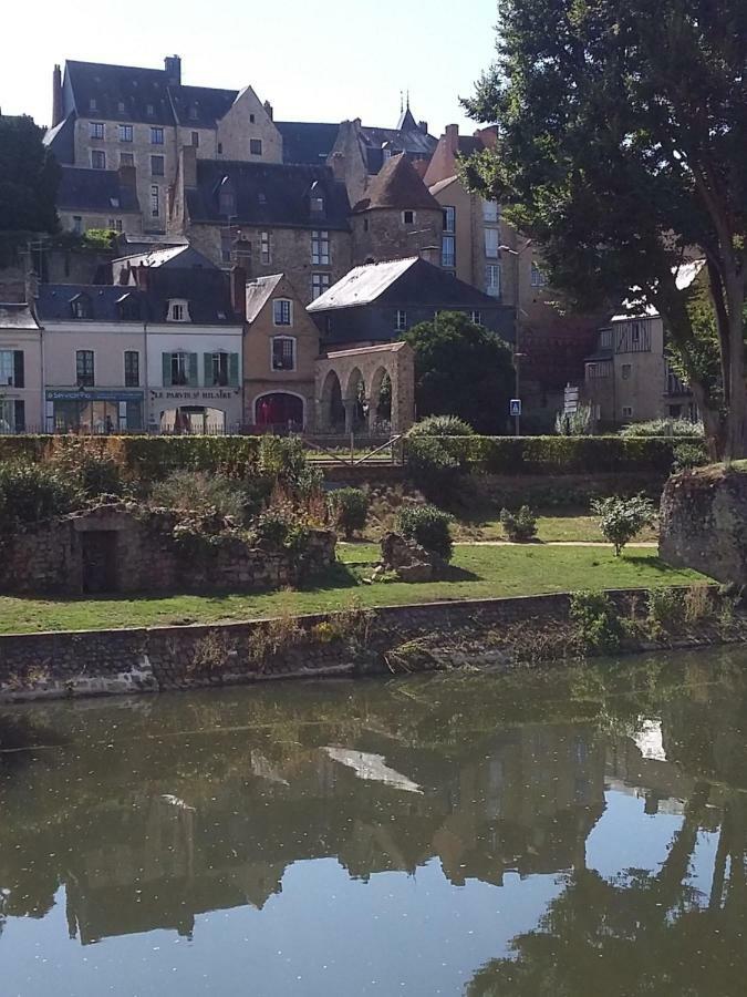 לה מאנש Petite Maison Romantique Au Calme, Coeur Historique Plantagenet, Vue Ville מראה חיצוני תמונה
