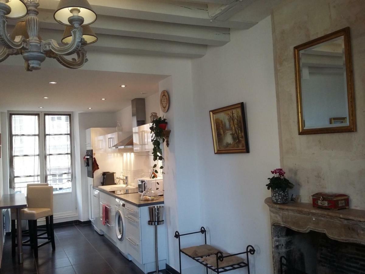 לה מאנש Petite Maison Romantique Au Calme, Coeur Historique Plantagenet, Vue Ville מראה חיצוני תמונה
